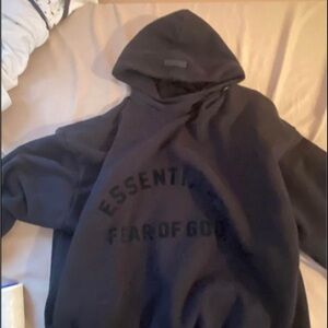 Essential hoodie